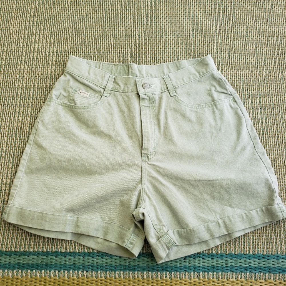 Vintage mint green mom shorts 28
